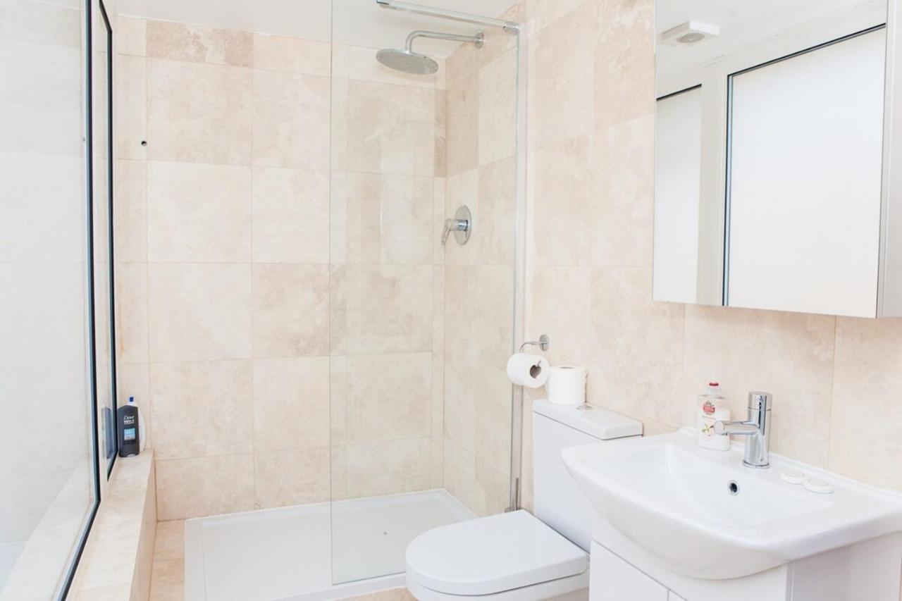 Spectacular Central 4-Bedroom Close To London Eye Екстериор снимка